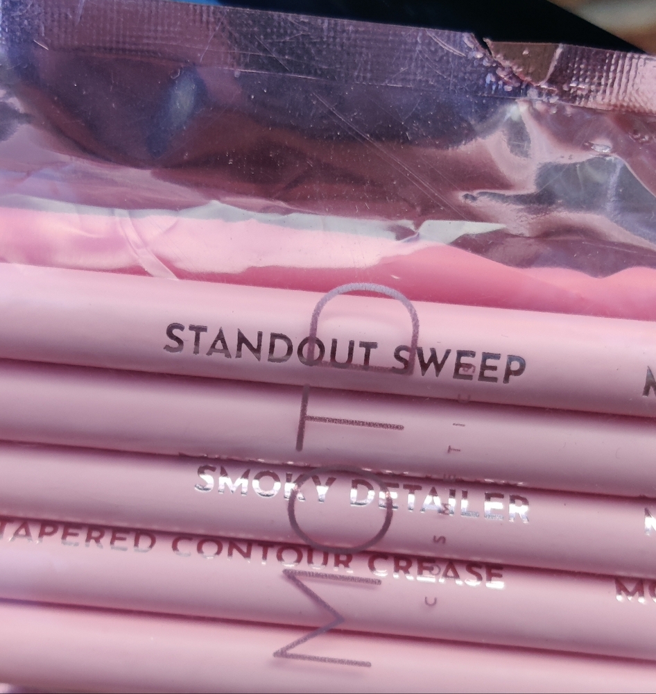 2 NEW MOTD Eye And Eyebrow Makeup Brush Sets - Picture 2 of 5